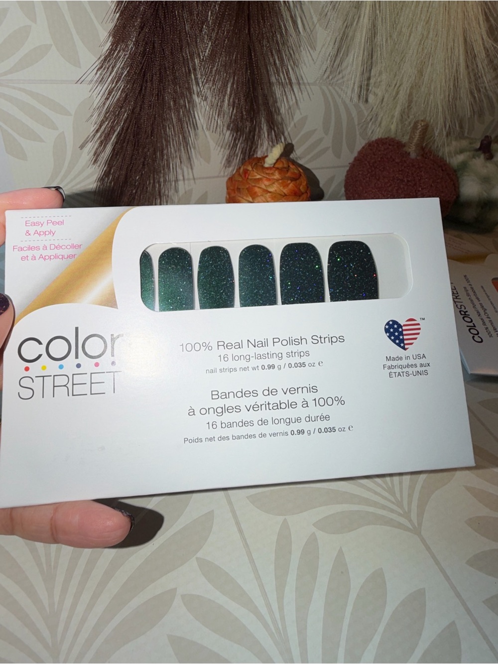 Color Street Sparkling Emerald Green Nail Strips - Glitter Finish
